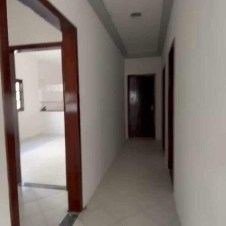 54424